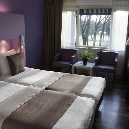 Hotel 50|50 Belmont 3*